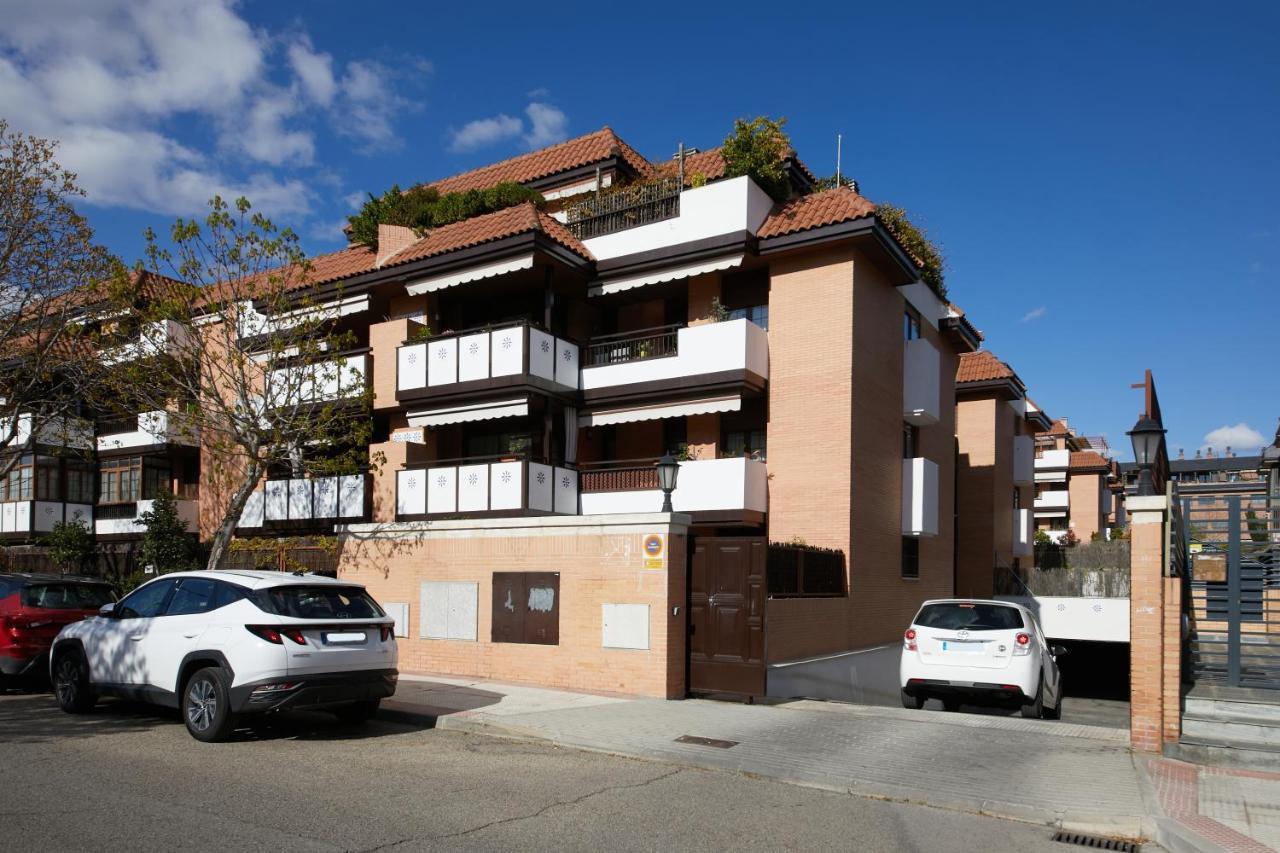 Apartamento Las Rozas Village Екстериор снимка